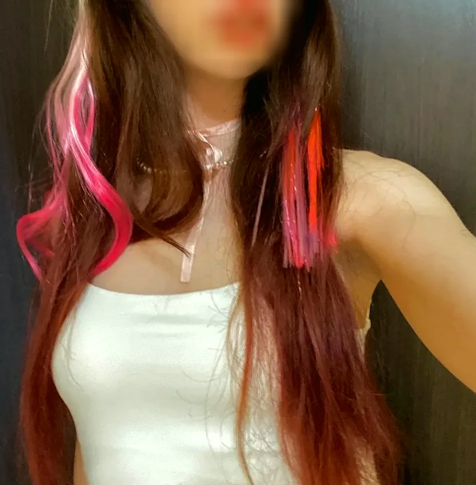 Evi, 22
