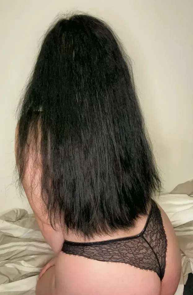 Leyla, 22